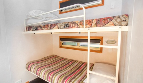 One Bedroom Cabin - Four Berth