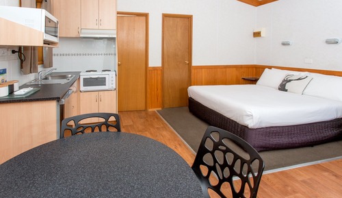 Superior One Bedroom Cabin