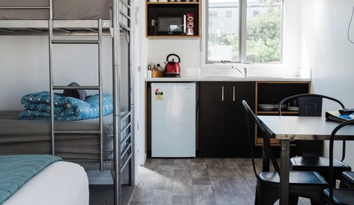 Elite Cabin, Multiple Beds