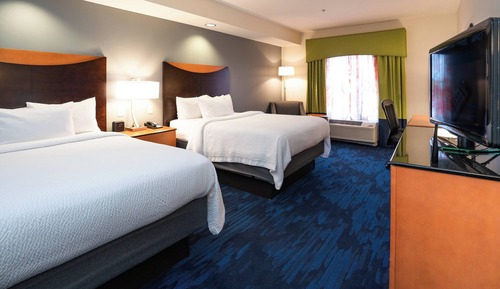 Room, 2 Queen Beds, Hearing Accessible (Accessible Bathtub)