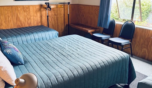 Economy Room, Multiple Beds, Shared Bathroom