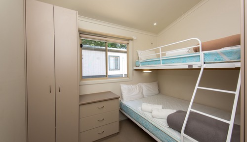 Deluxe Cabin - Sleeps 5