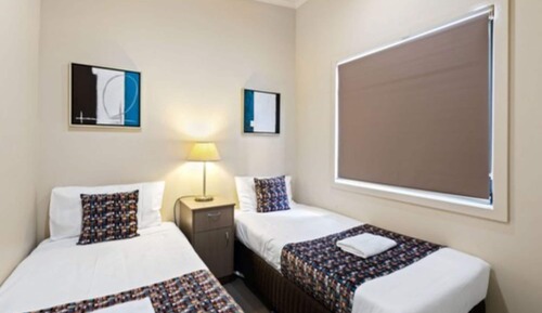 Deluxe Cabin - Sleeps 4