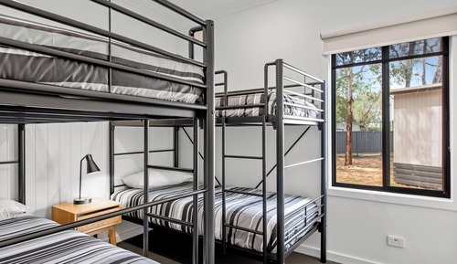 Superior 2 Bedroom Cabin - Sleeps 6