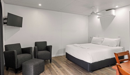 Standard Studio Cabin