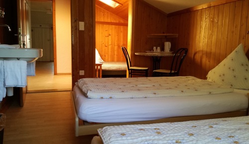 Basic Room, 3 Twin Beds, Shared Bathroom