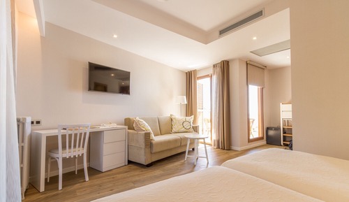 Family Room with terrace and balcony, Partial Ocean View