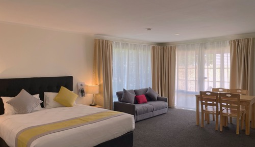 King Room with Spa Bath