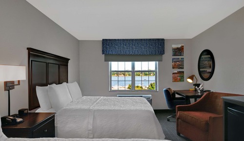Room, 2 Queen Beds, River View