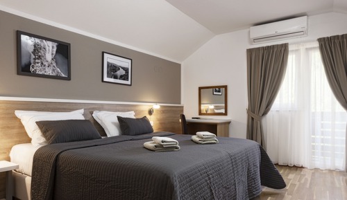 Superior Triple Room (Villa Dora)