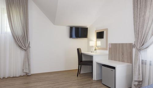 Standard Double Room (Restoran Marko)