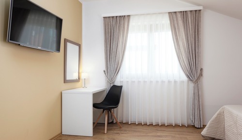 Standard Twin Room (Restoran Marko)