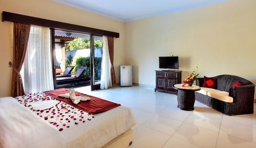 Family Villa, 1 Queen Bed, Pool View, Beachfront