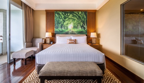 Superior Room, 1 Queen Bed, Valley View