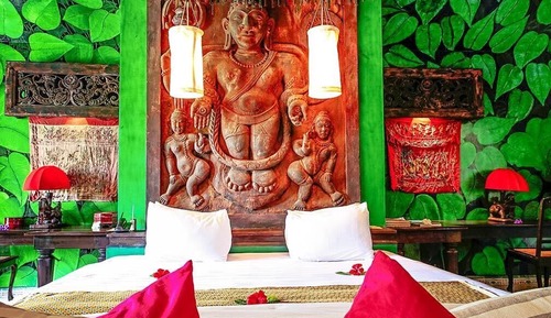 Puri Dadap Merah