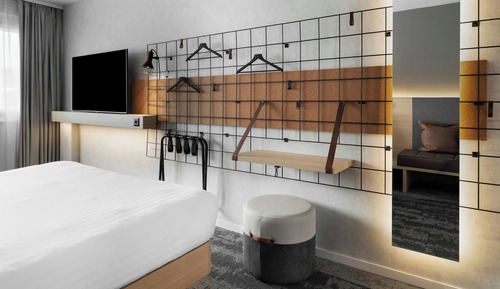 Deluxe Room, 1 Queen Bed with Sofa bed