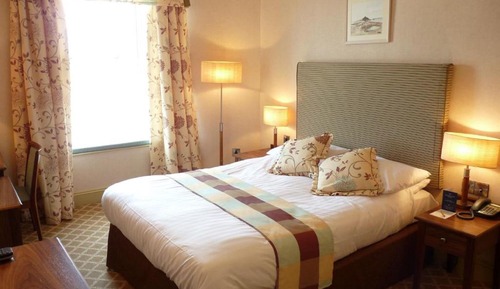 Double Room, Partial Sea View