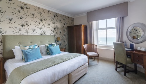 Double or Twin Room, Partial Sea View