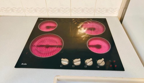 Self Contained Unit for 5 people