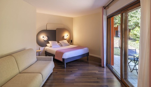 Family Room, 1 Queen Bed, Non Smoking, Terrace (with Sofabed)