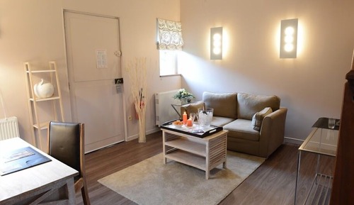 Duplex, Jetted Tub (Park)