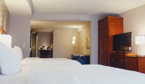 Room, 2 Queen Beds (Hearing Accessible)