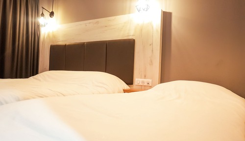 Triple Room, Multiple Beds