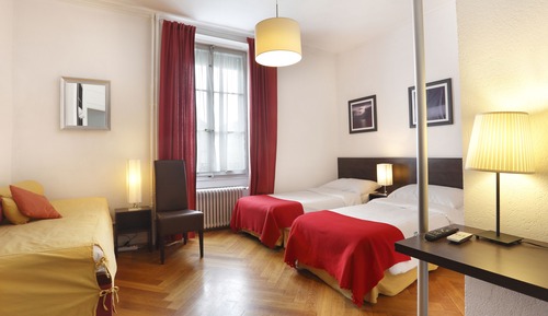 Triple Room