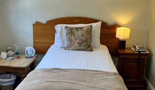 Single Room, Ensuite (Millers Rest)