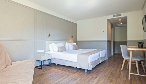 Premium Room