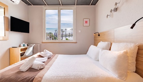 Standard Double Room, Sea Facing