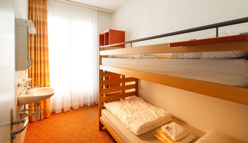 Basic Room, 2 Twin Beds (Hostel room for 2)
