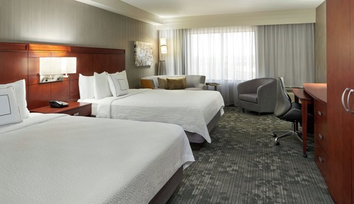 Room, Multiple Beds