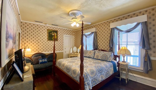 The Catherine Bedchamber.