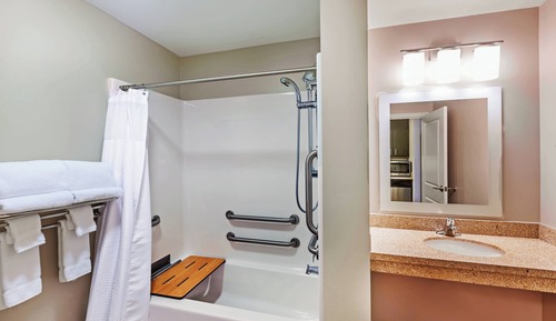 Studio, 1 Queen Bed