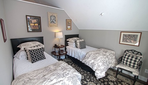 Design Suite, Jetted Tub