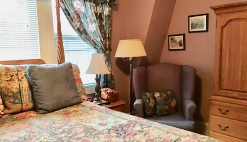 The Hot Tub Room #11