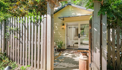 Cottage, 1 King Bed