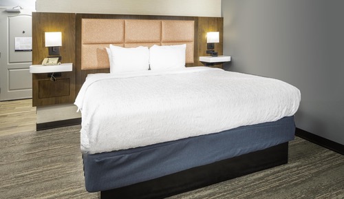 One King Bed, Non-Smoking, Accessible