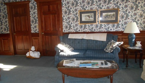 Room, Jetted Tub (Williamsburg)