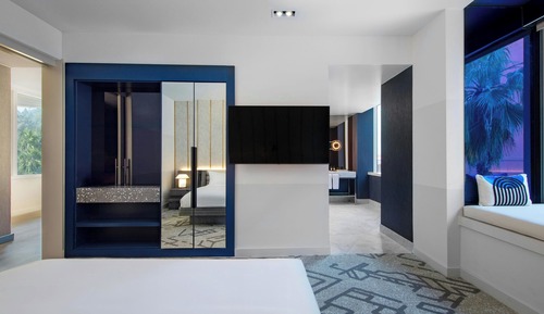 Vista Suite, 1 King Bed, Non Smoking