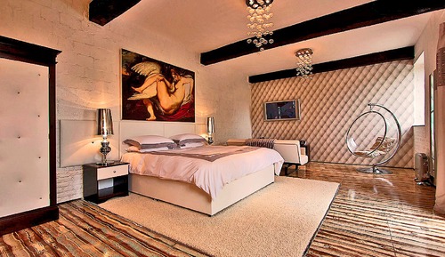 Swan Suite with private spa and garden