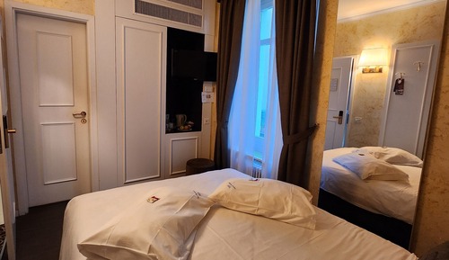 Economy Double Room, Ground Floor (next to the Front Office)