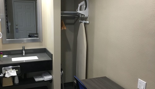 Double Room, Multiple Beds, Non Smoking