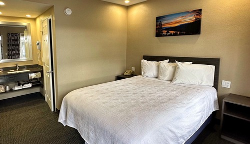 Triple Room, 2 Bedrooms, Non Smoking