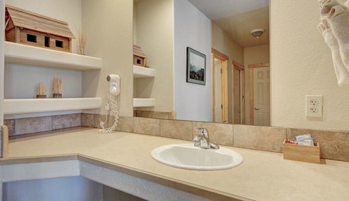 Suite, Private Bathroom (Mini Suite)
