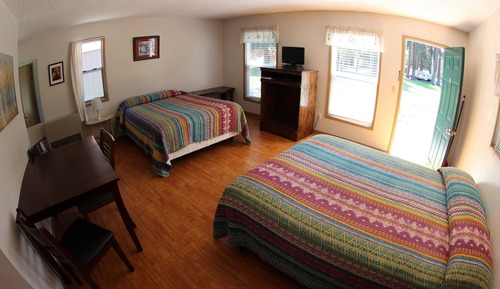 Family Twin Room, 2 Queen Beds, Courtyard Area