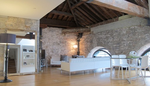 Exclusive Apartment, Ensuite, River View (45 Brewhouse)