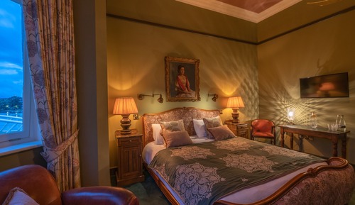 Deluxe Double Room (Riverview)