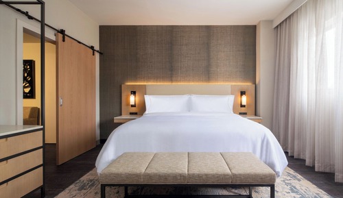 Suite, 1 Bedroom (Mobility Accessible, Roll-in Shower)